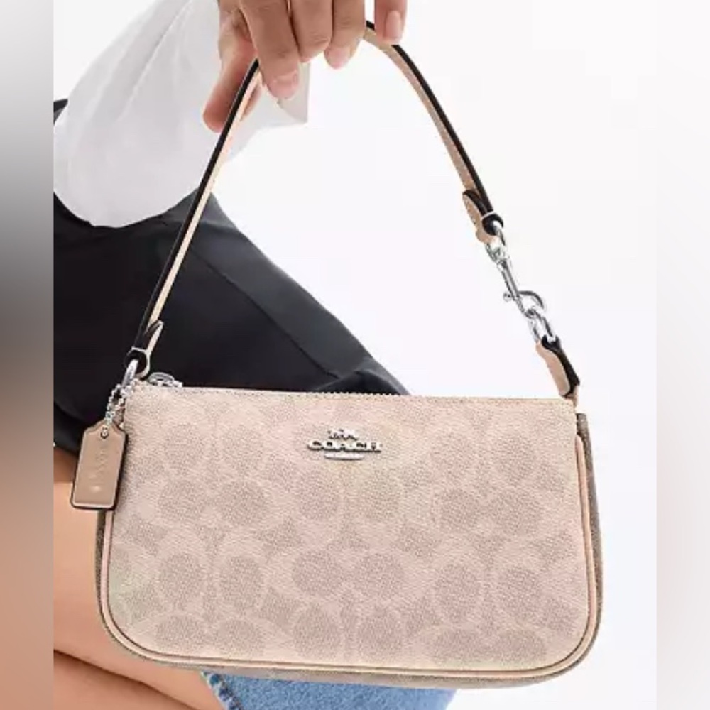 Authentic Coach Nikita 19 purse. Brand New.
